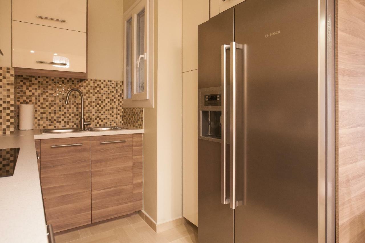 Pretty Rooms In Gold And Blue Apartment In Safe Central Area Ateny Zewnętrze zdjęcie